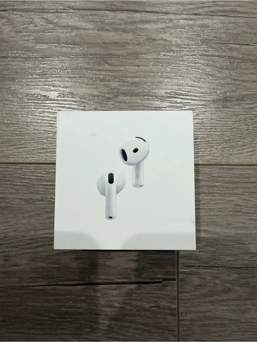 AirPods 4 Box